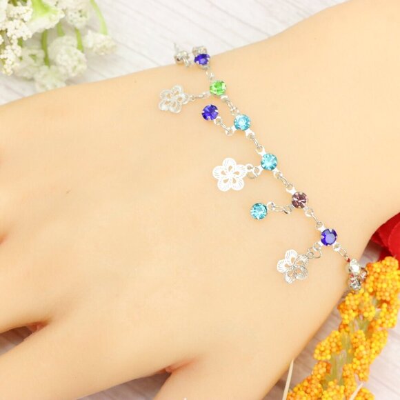 "Trendy Handmade Bracelet – A Thoughtful Gift for Girls & Women | UNVRC1200 - Picture 1 of 10